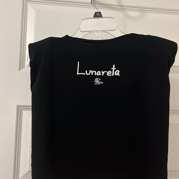 Zara Alicia Lunareta Artist graphic tee cat black sleeveless w/shoulder pads Lg - Picture 9 of 16